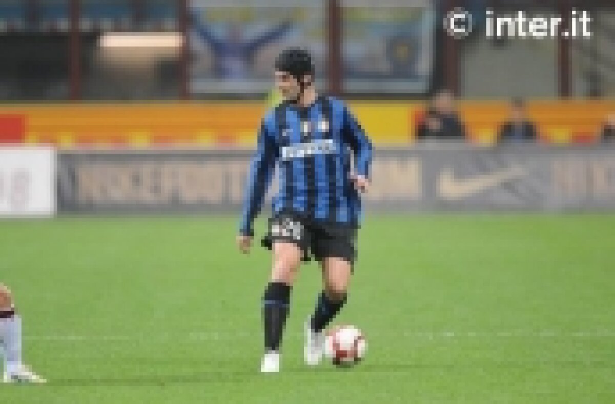 VIDEO » Chivu a revenit pe teren după 77 de zile de la operaţia suferită la cap