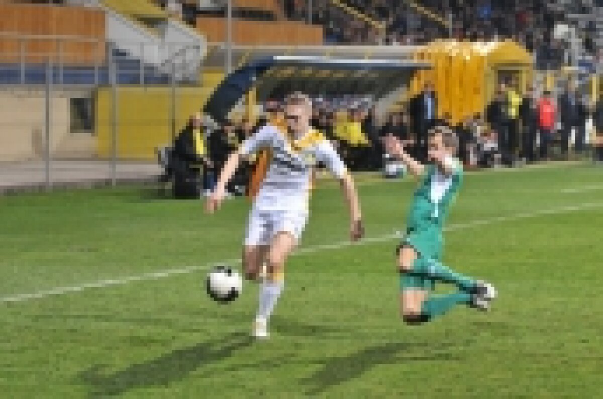 FOTO / Braşov şi Vaslui se bat pentru un loc în finala Cupei