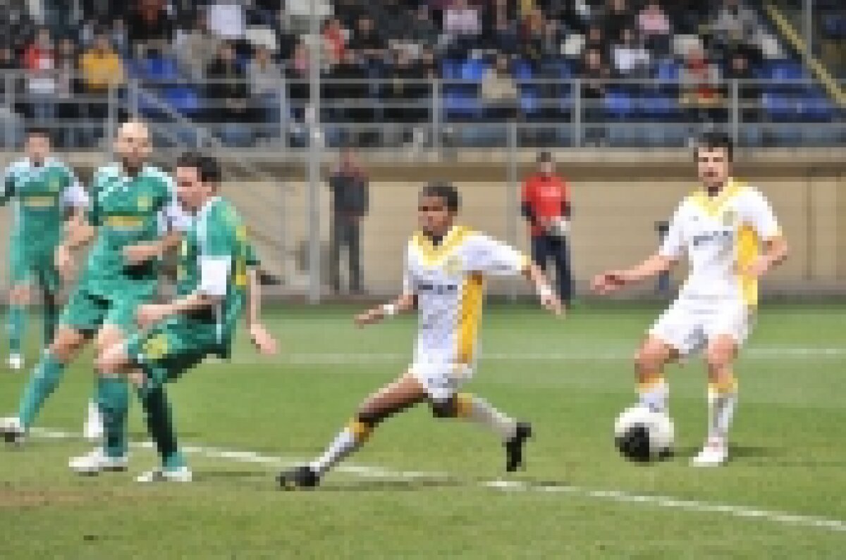 FOTO / Braşov şi Vaslui se bat pentru un loc în finala Cupei