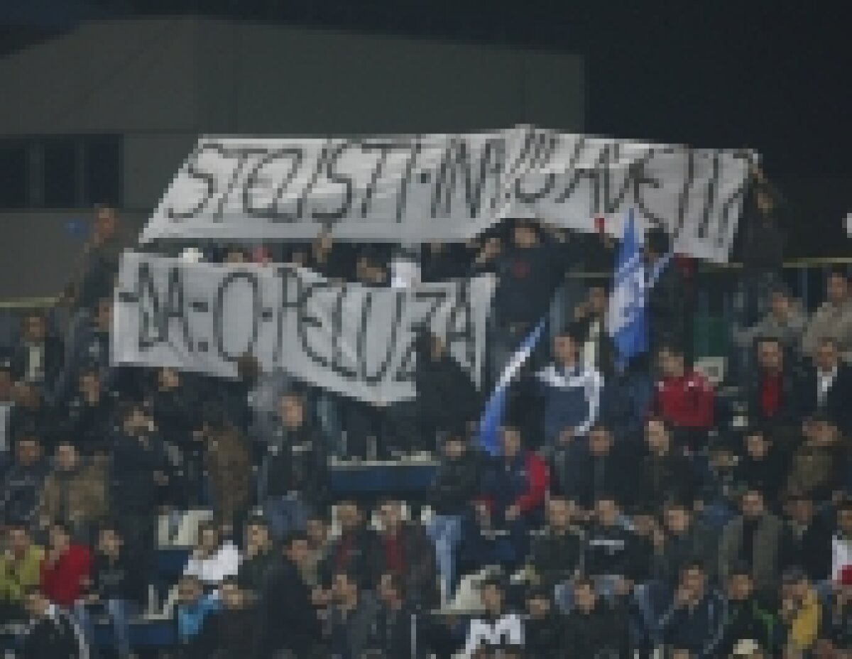 FOTO » Vezi imagini de la Pandurii - Steaua!