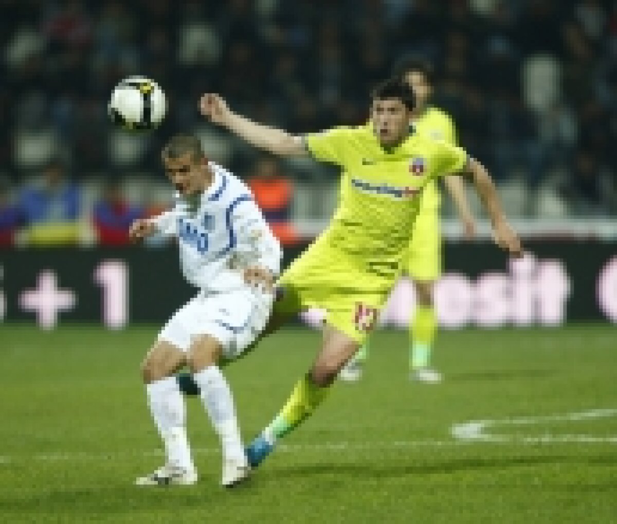 FOTO » Vezi imagini de la Pandurii - Steaua!
