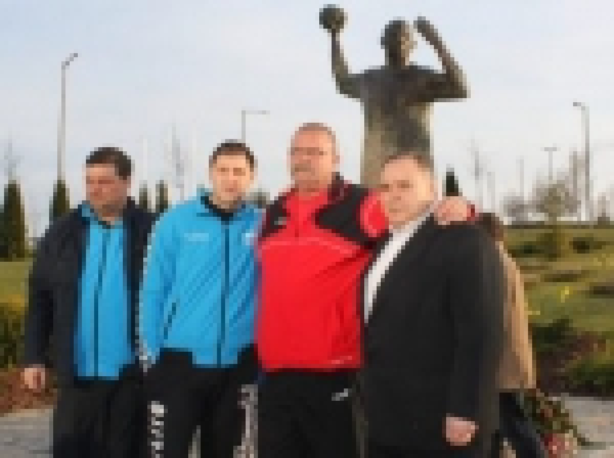 Reculegere la Monumentul lui Marian Cozma