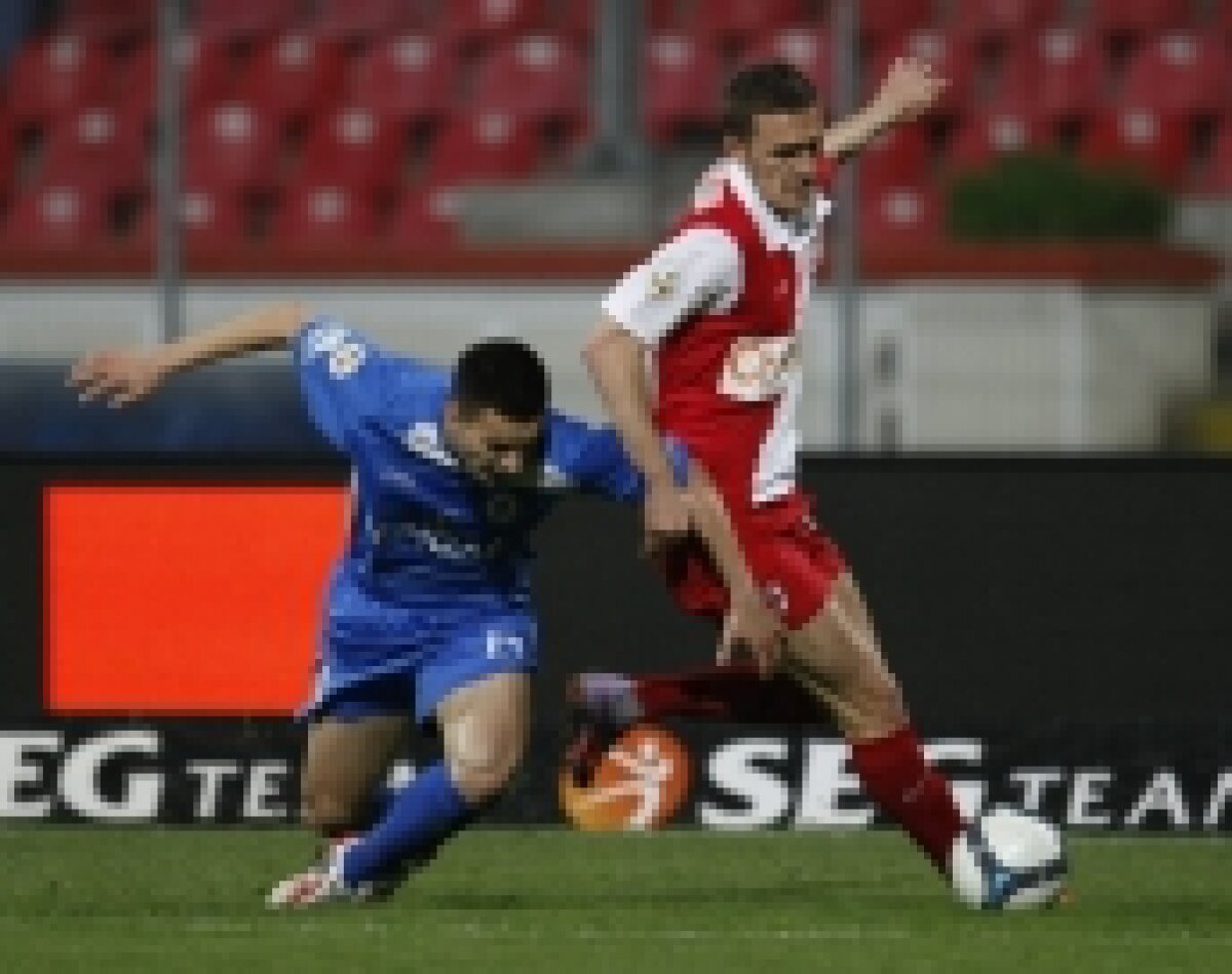 Dinamo - Gaz Metan, în imagini