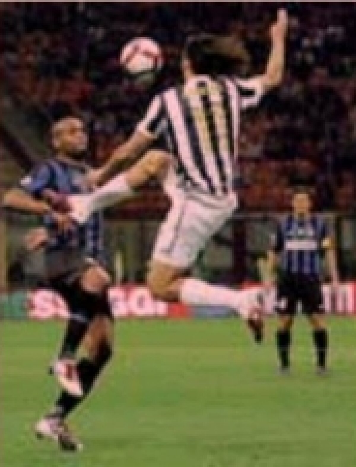 Maicon jonglează cu titlul » Interistul i-a dat lui Juve un gol de poveste