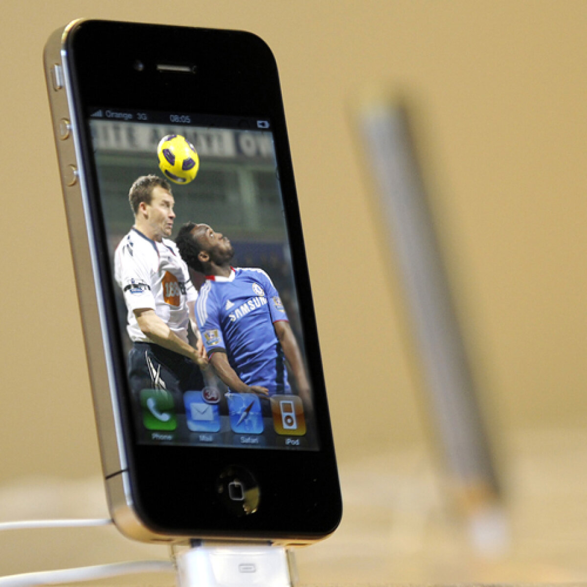 Şeful centrului de analiză de la Bolton, Brian Prestidge, vorbeşte despre progresul tehnologiei: "Jucătorii primesc totul pe iPhone"