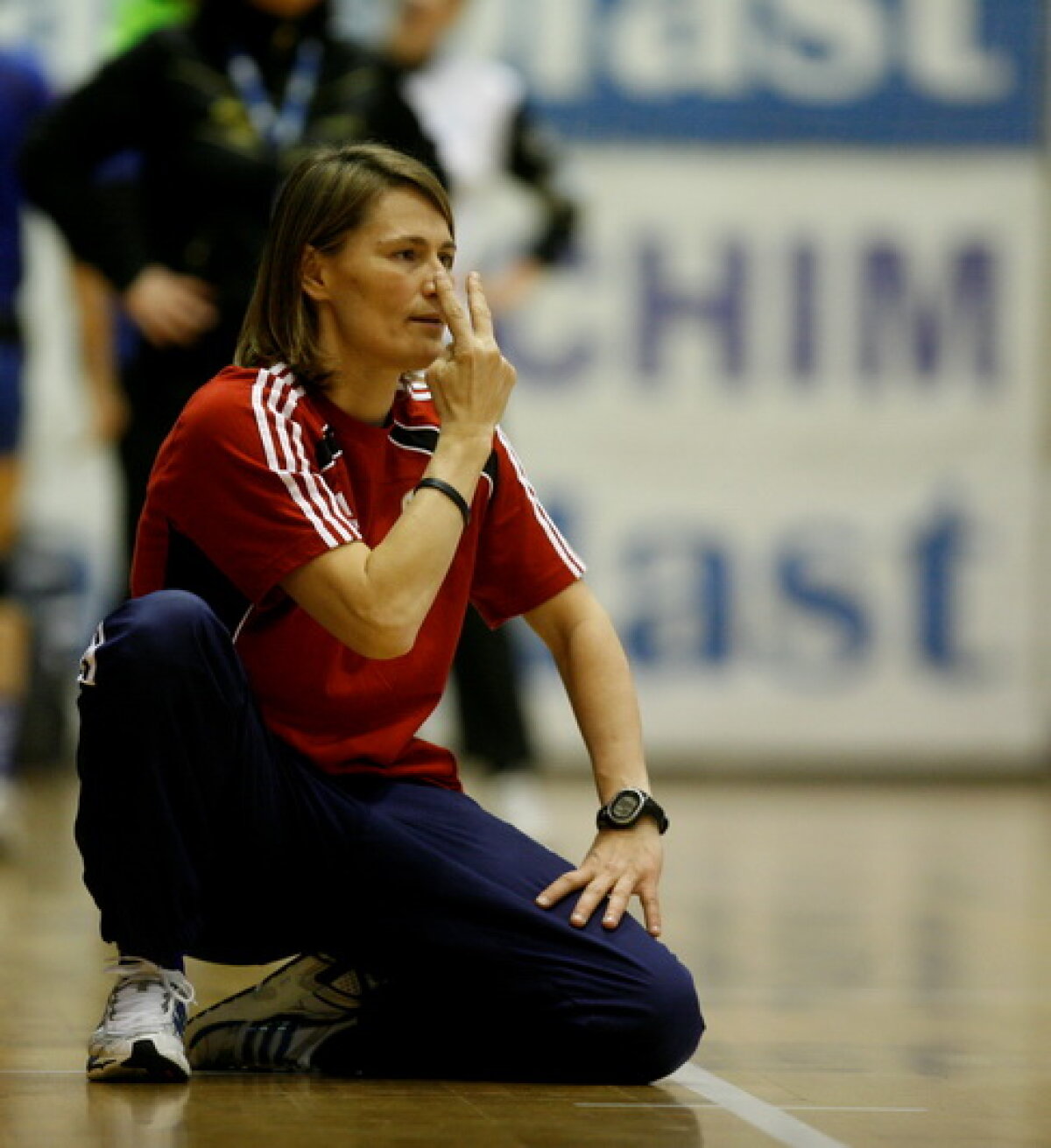 Oltchim trece de Krim Ljubljana cu 31-27. În cărţi pentru semifinale!