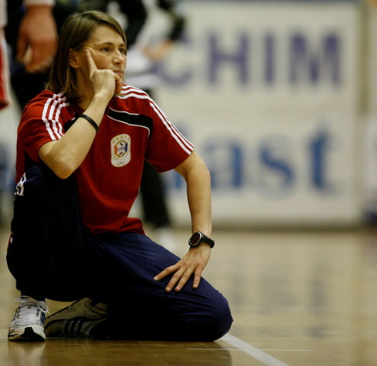 Oltchim trece de Krim Ljubljana cu 31-27. În cărţi pentru semifinale!