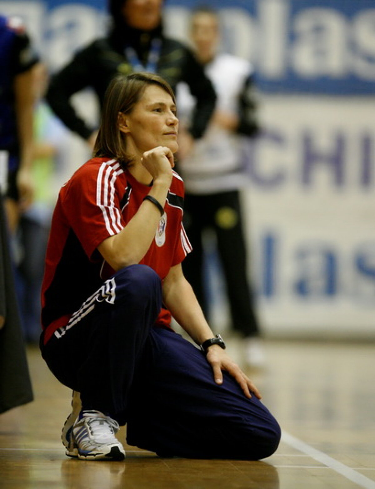 Încă trei meciuri pînă în semifinale pentru Oltchim!