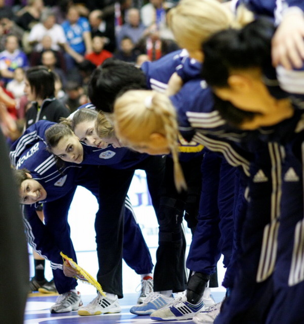 Încă trei meciuri pînă în semifinale pentru Oltchim!