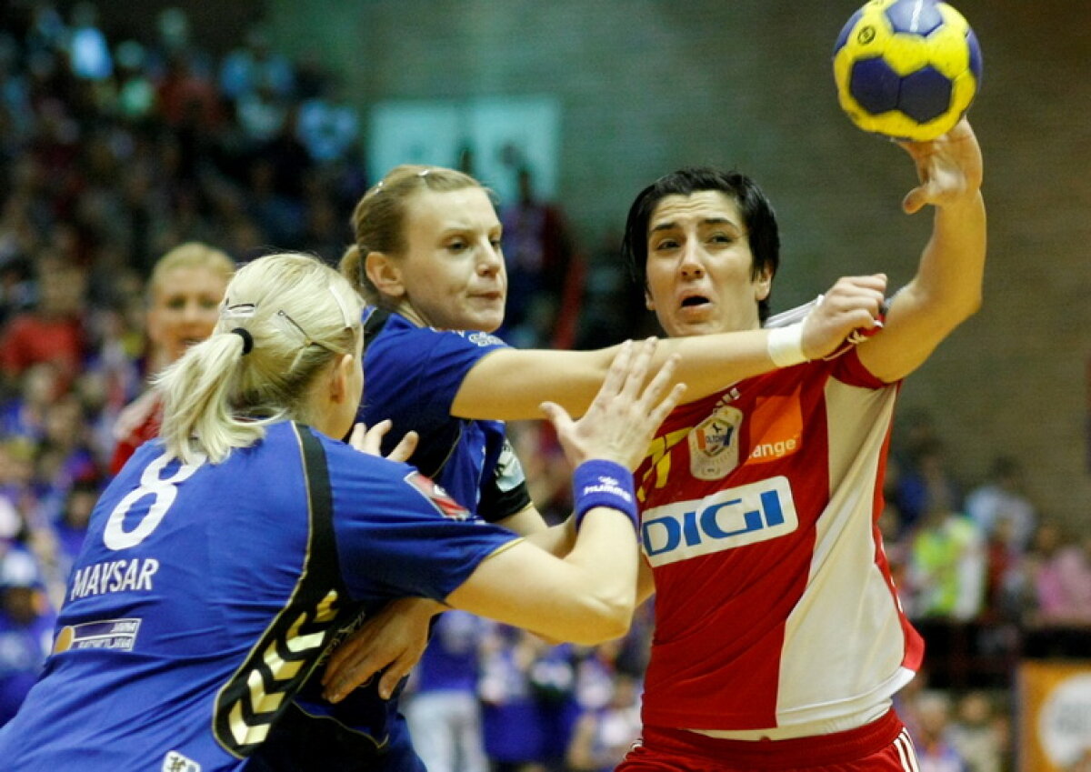 Încă trei meciuri pînă în semifinale pentru Oltchim!