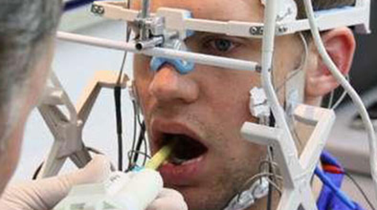 Portarul naţionalei Germaniei, Manuel Neuer, urmează exemplul lui Gică Popescu