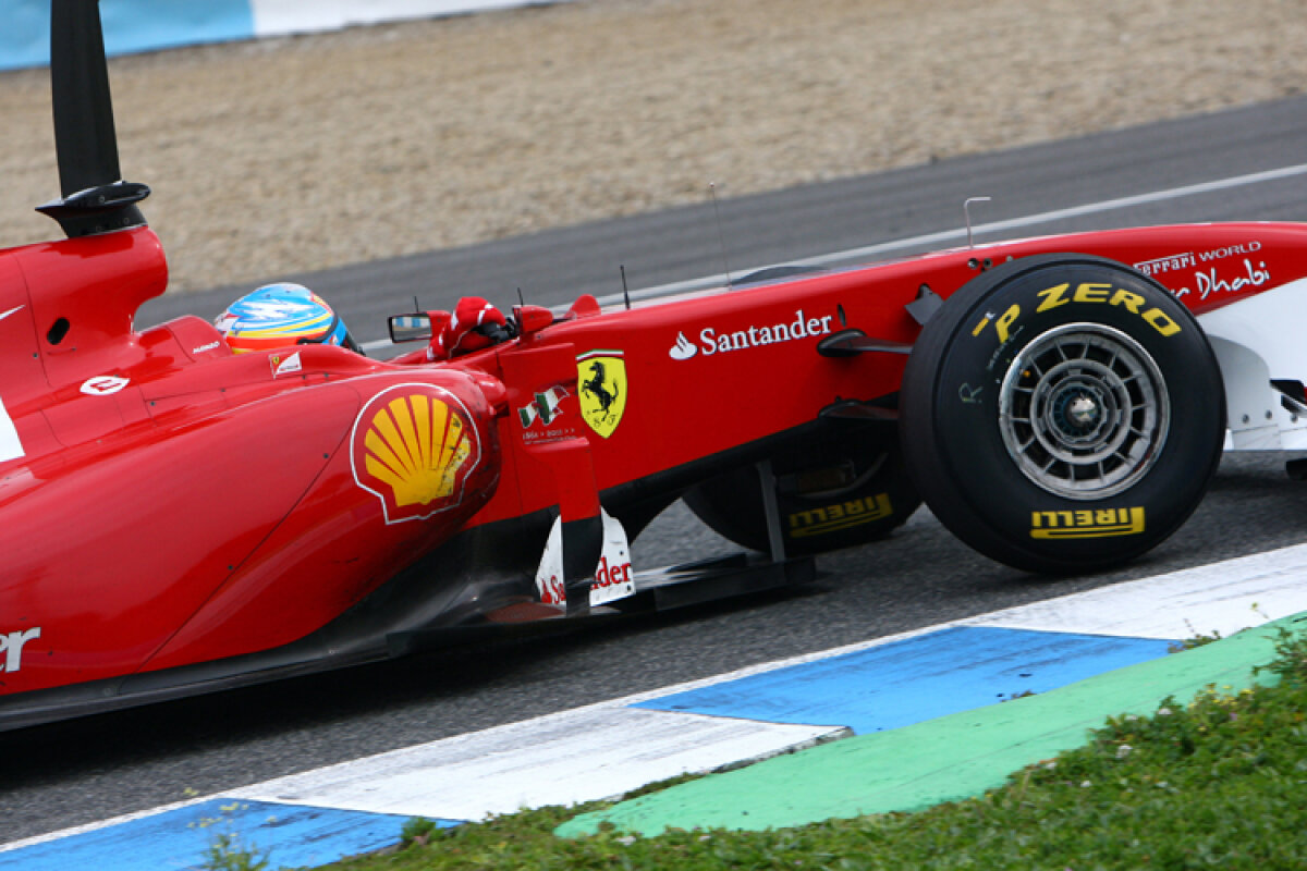 Piloţii din F1 au testat la Barcelona pneurile Pirelli în condiţii mixte