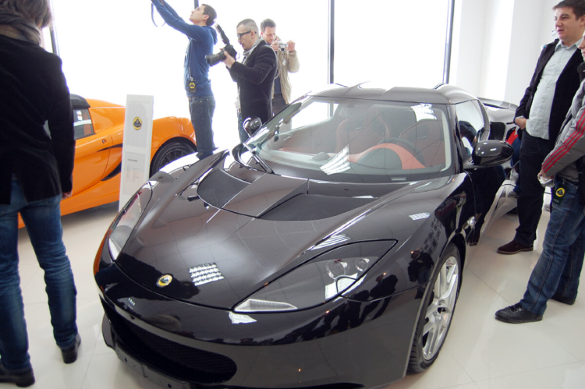 Campionul Mondial de F1, Nigel Mansell a venit la Bucureşti alături de Martin Donnelly