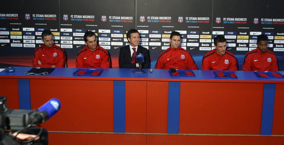 Mihai Stoica, Dică şi Maicon în conferinţă de presă