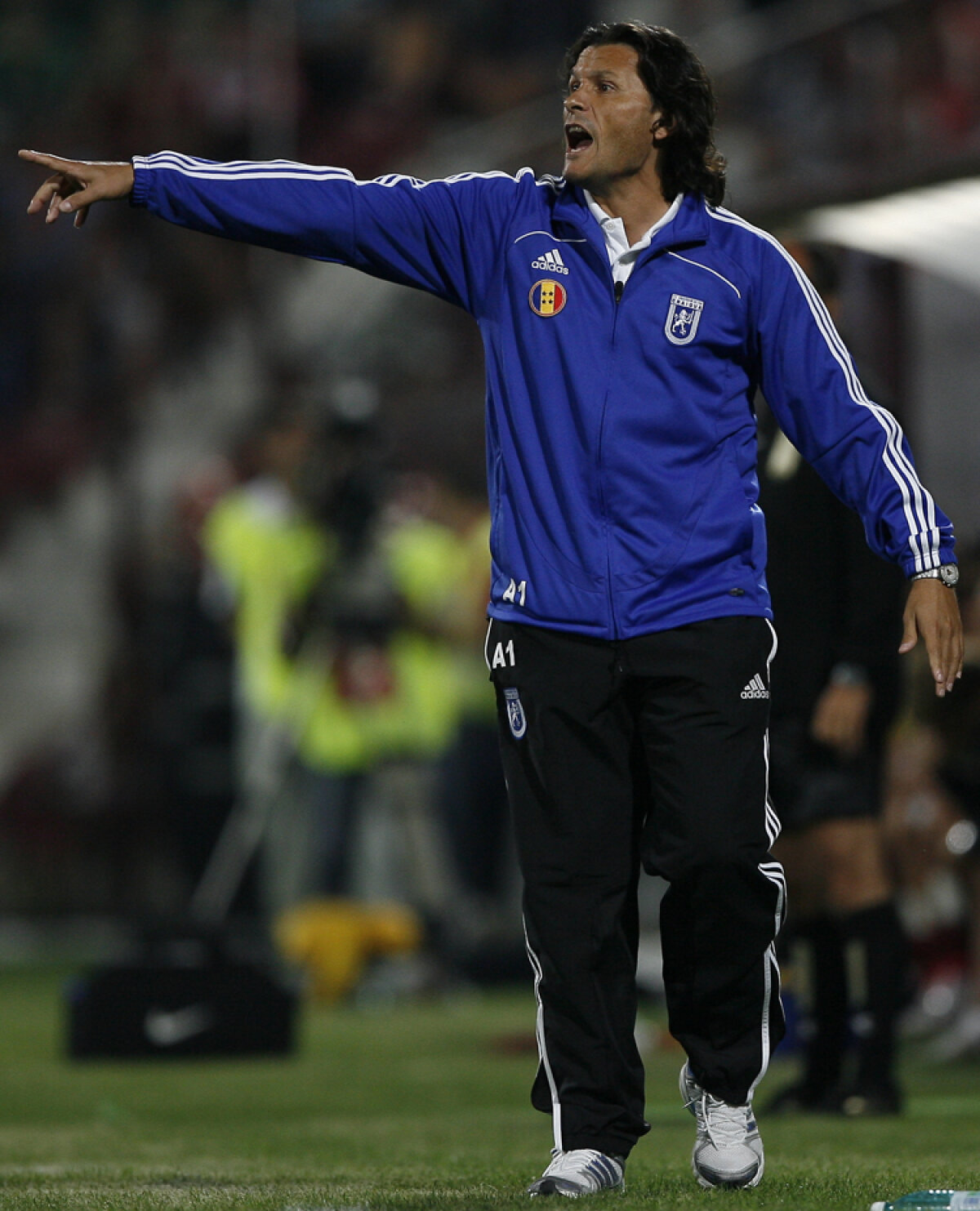 Mititelu vrea o clasare pe locul 7, Napoli ţinteşte salvarea de la retrogradare