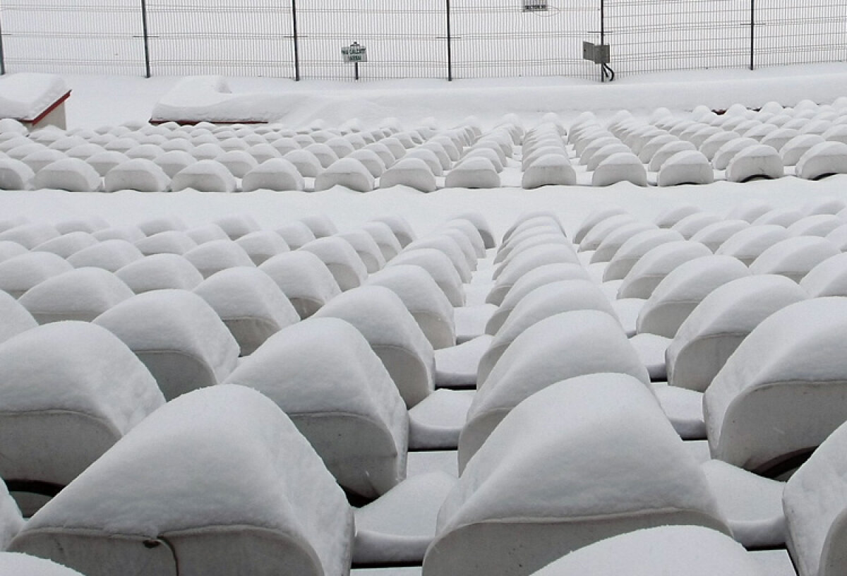 "Afară", meciurile se amînă iarna şi dacă spectatorii nu sînt în siguranţă