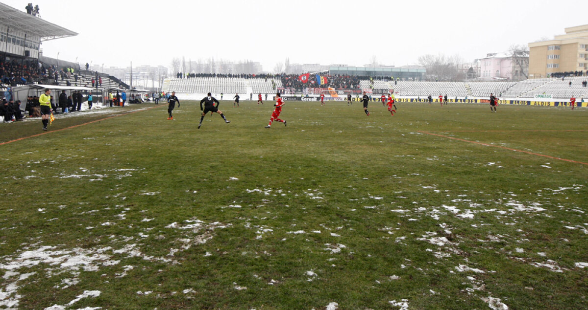 Sportul - Dinamo 0-1. Dobre a ajuns la spital după ce s-a lovit cap în cap cu Torje