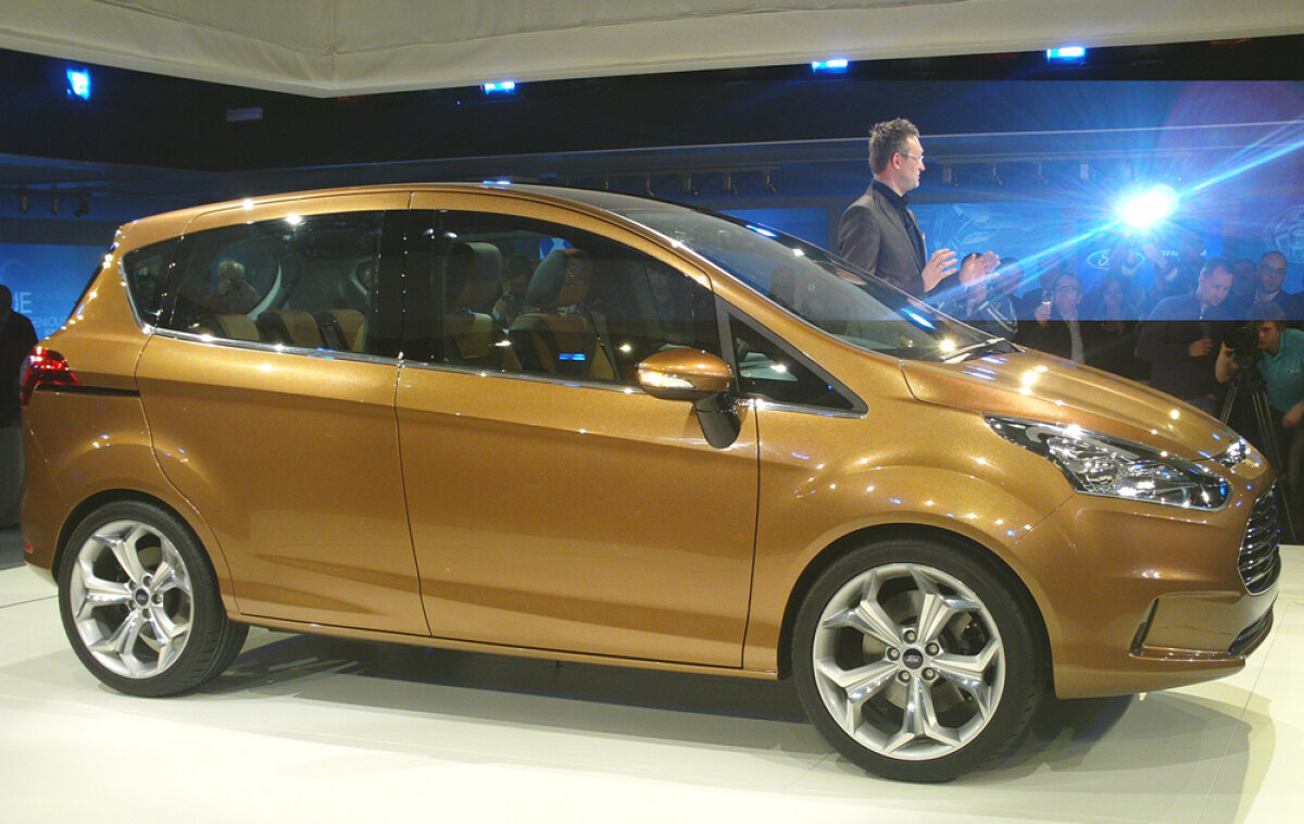 Ford a prezentat aseară conceptul BMax,  care prefigurează modelul ce va fi produs în 2012 la Craiova