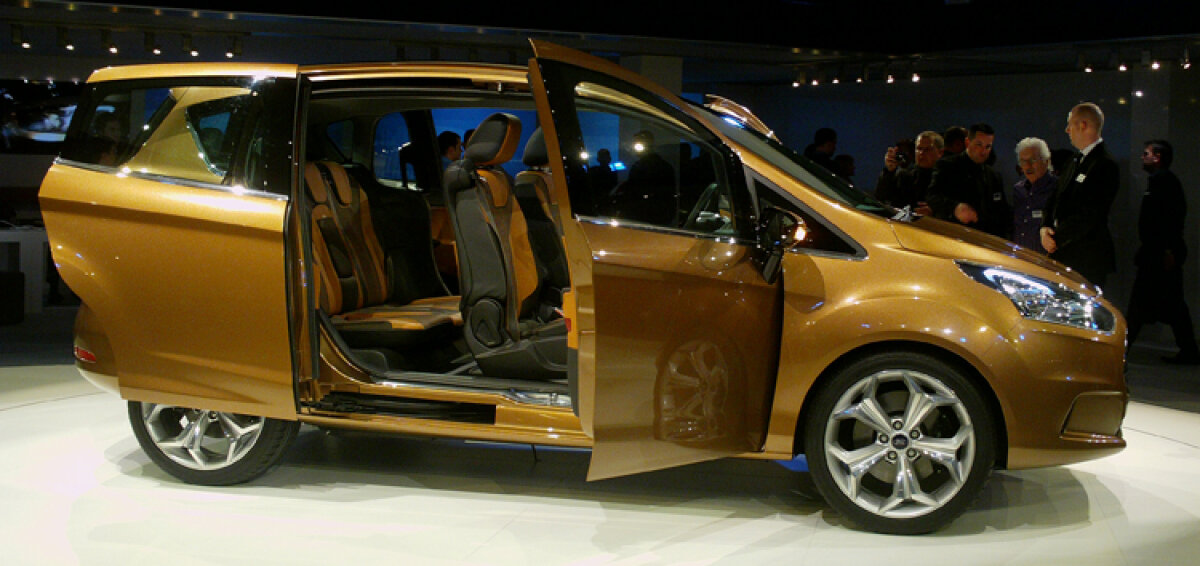 A fost deschis Salonul de la Geneva! Ai o galerie foto cu cele mai importante modele