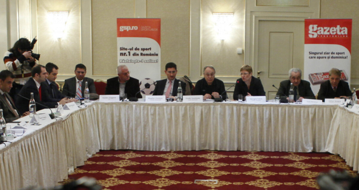 GALERIE FOTO » Dragomir: "30 de mii € e caietul de sarcini, 5 mii € taxa participare, 1 milion € garanţia"