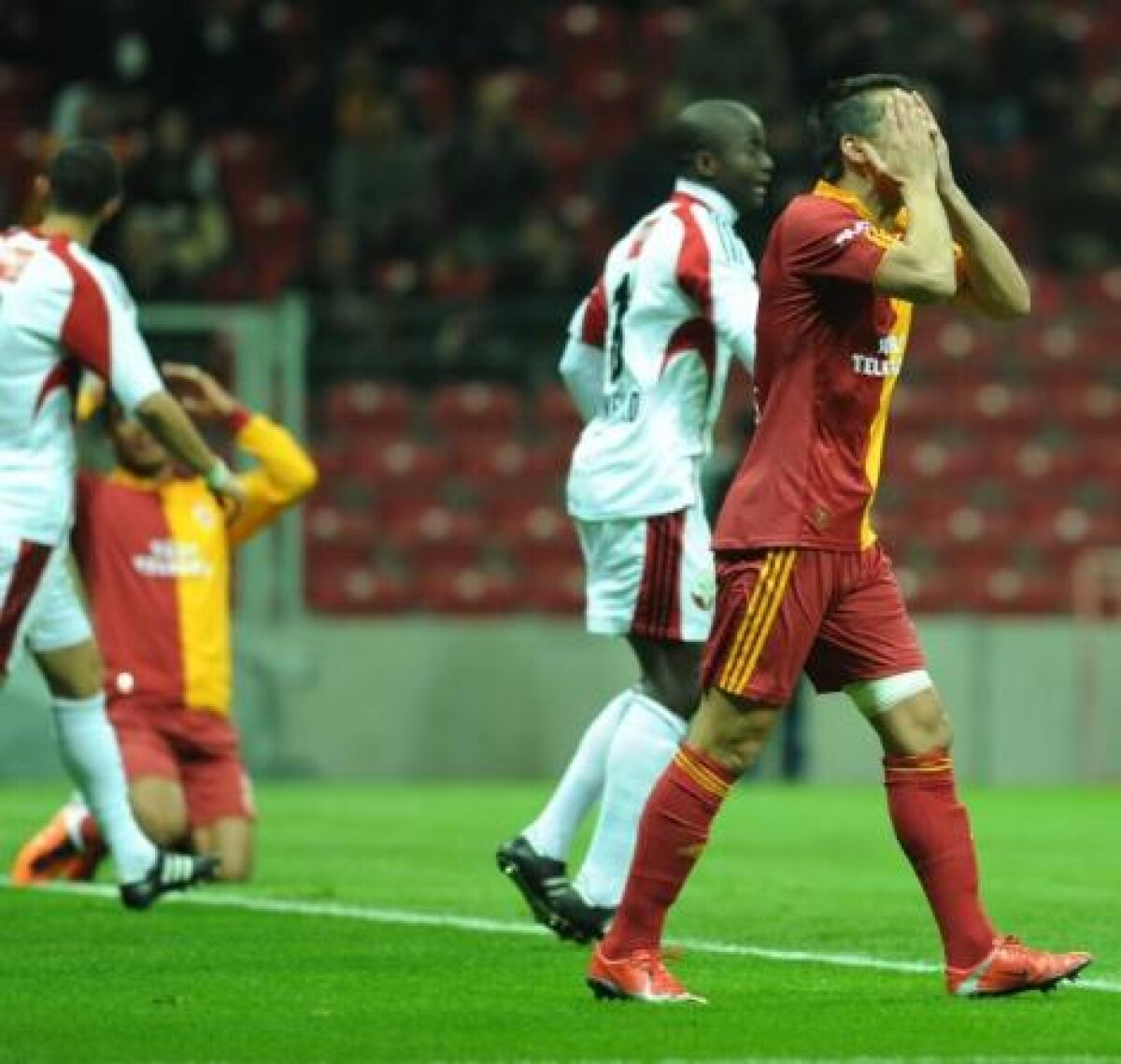 Galata, eliminată din Cupă! Ce se întîmplă cu Hagi?