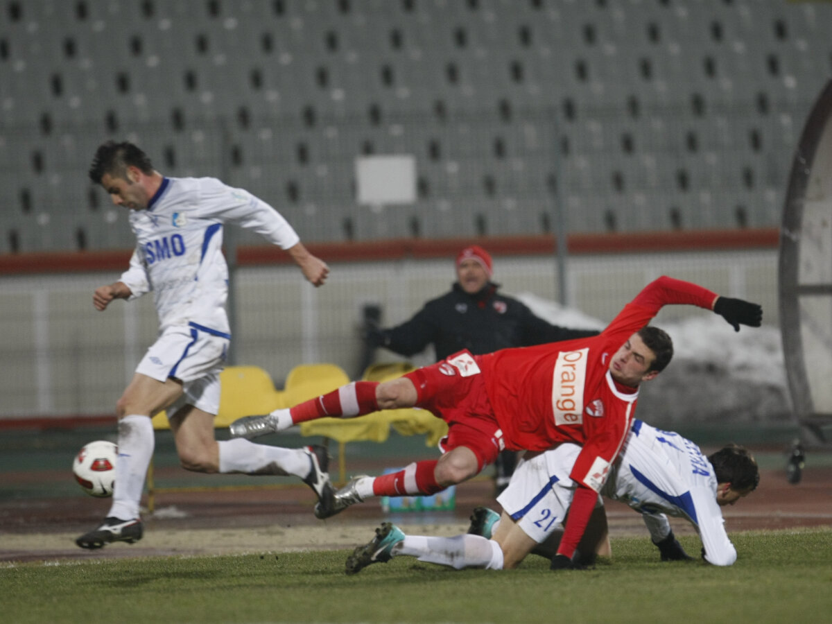 Pandurii smulge un punct în Ştefan cel Mare la finalul unui meci de infarct