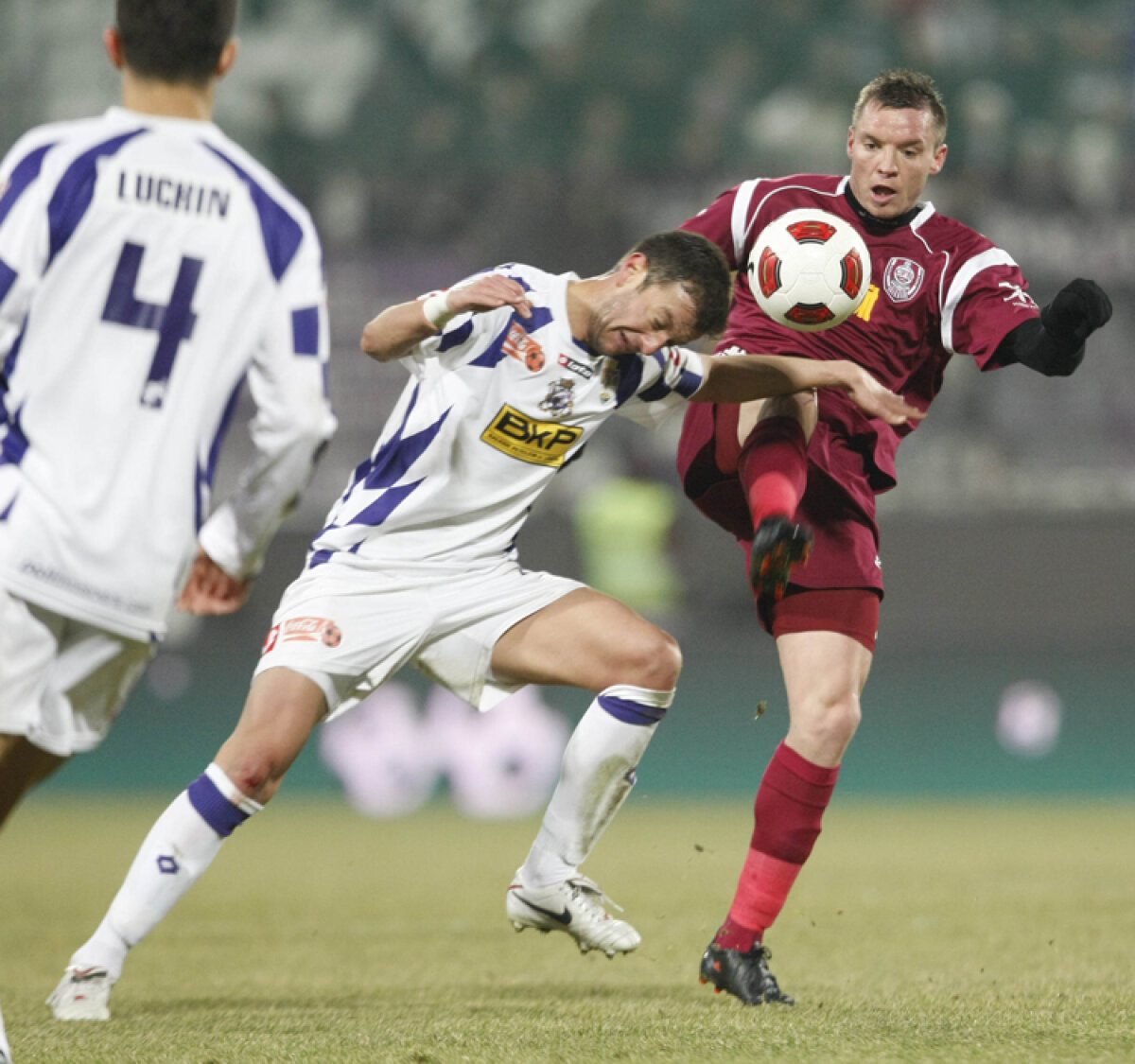 Timişoara a cîştigat pentru prima oară pe terenul CFR-ului, scor 2-1