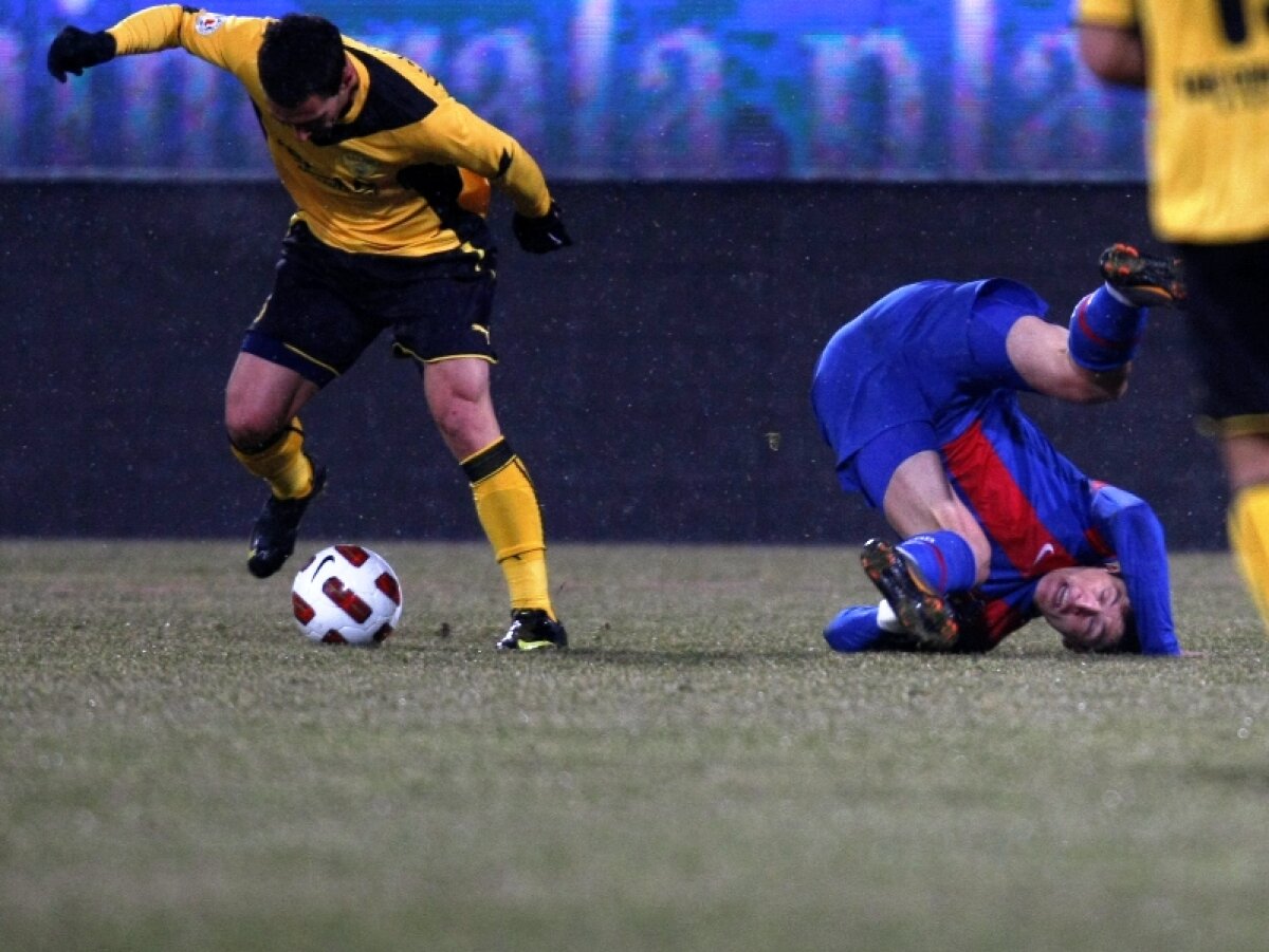 Final Steaua - FC Braşov 0-3 (- / Cristescu 30, Teixeira 34, Oroş 63)