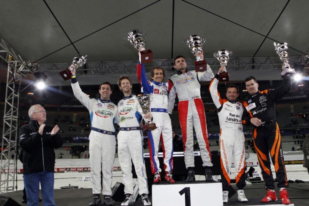 VIDEO / Alain Prost şi Dacia Duster au făcut spectacol pe Stade de France!