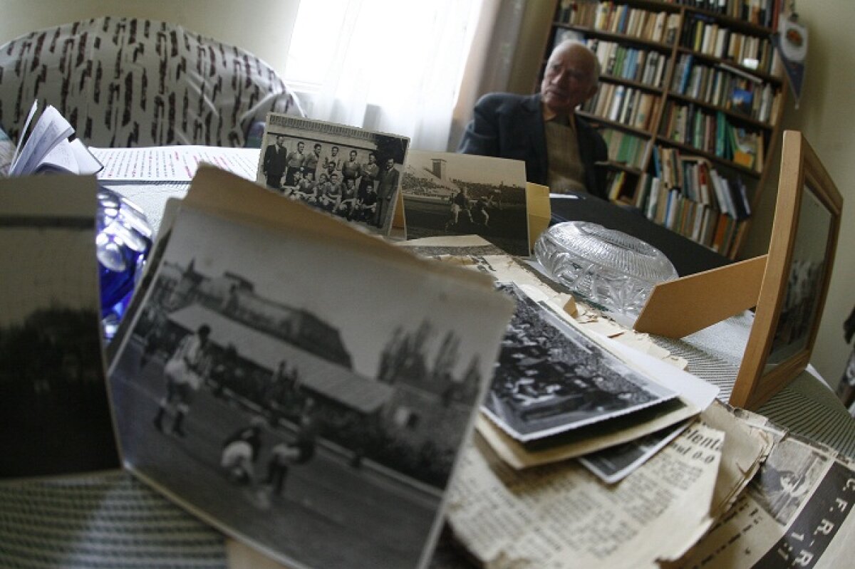 EXCLUSIV ONLINE » Poveste cu mănuşi: cum s-a schimbat meseria de portar