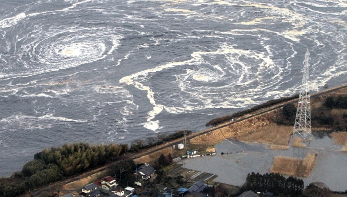 Dezastru în Japonia: Explozie la centrala nucleară de la Fukushima