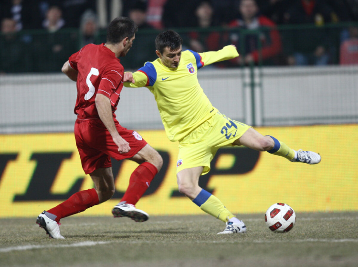 VIDEO ŞI FOTO EXCLUSIV » GSP a anticipat perfect, pentru a treia oară consecutiv în 2011, echipa de start a Stelei » Cîrţu a întinerit Steaua cu 2 ani!
