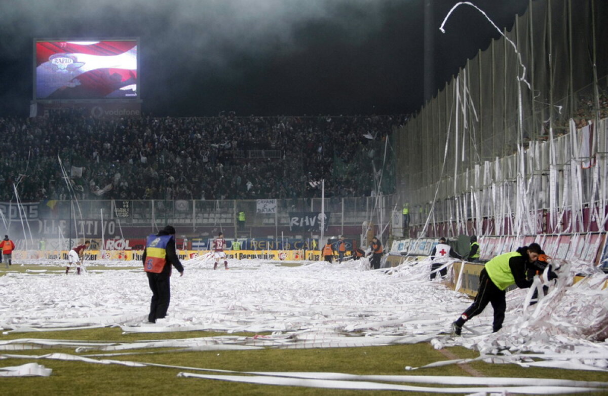 Coregrafie sud-americană cu sute de role de hîrtie înaintea derby-ului Rapid-Dinamo!