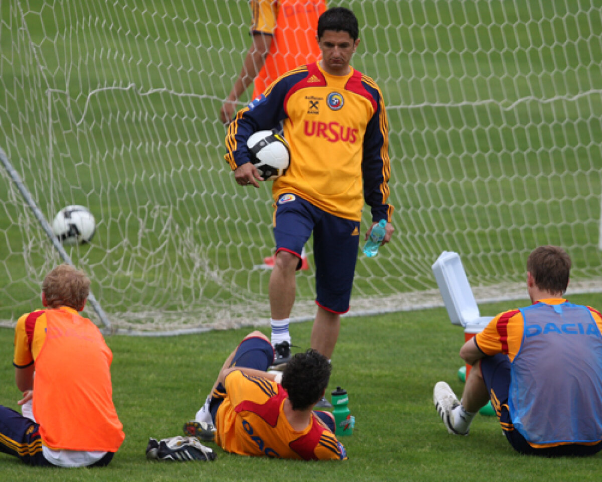 Răzvan se gîndeşte să mizeze în Bosnia pe 5 titulari care nu joacă la cluburile lor » Jumătate pe butuci