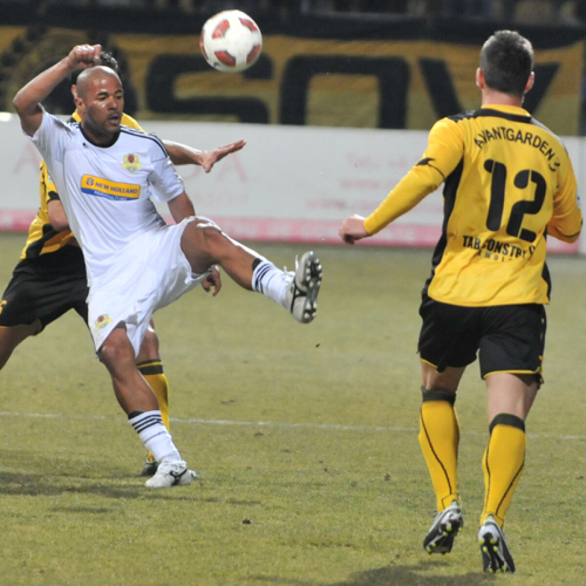 FC Vaslui nu a reuşit să profite de pasul greşit al liderului, remizînd la Braşov » Împiedicaţii