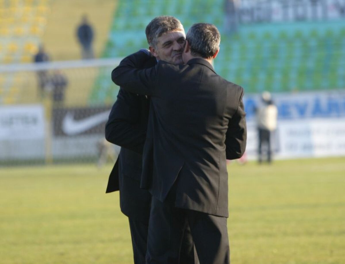 GALERIE FOTO » Ioan Andone la 51 de ani » Un antrenor împlinit