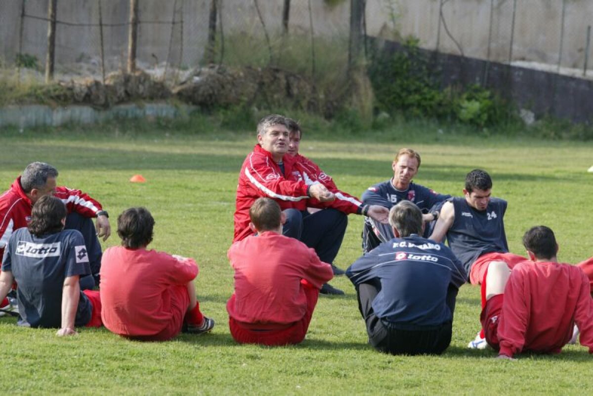 GALERIE FOTO » Ioan Andone la 51 de ani » Un antrenor împlinit