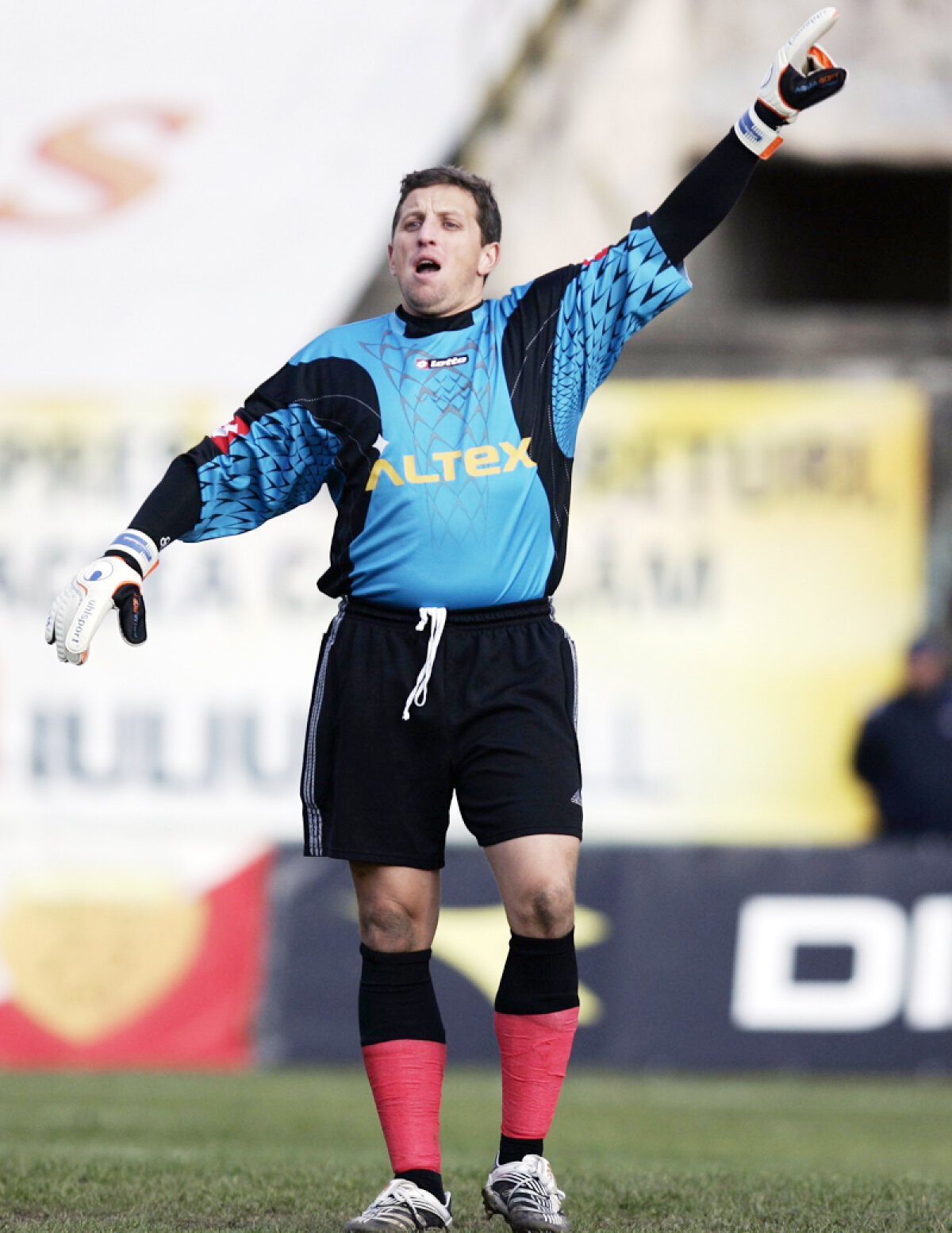 GALERIE FOTO / Mai greu în lupta cu kilogramele decît în duelurile om la om :D