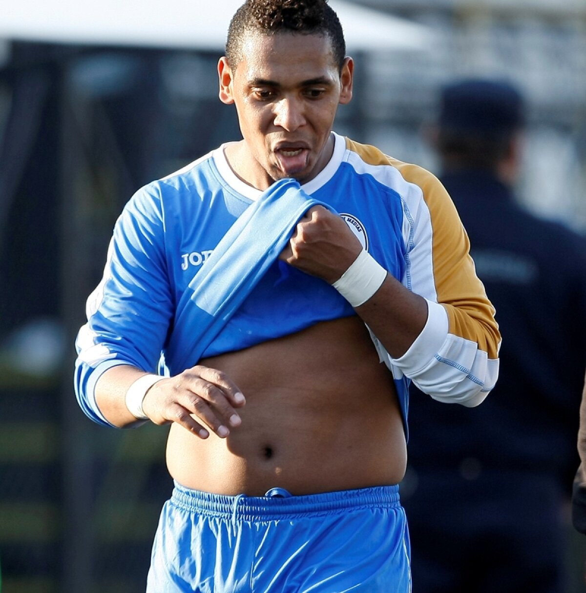 GALERIE FOTO / Mai greu în lupta cu kilogramele decît în duelurile om la om :D