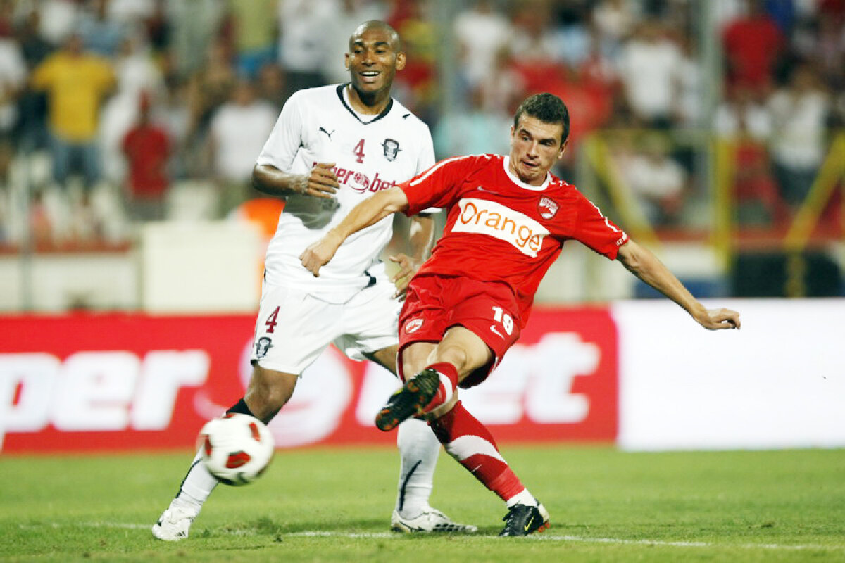 După ce a învins cancerul, Marcos Antonio este supranumit "Preotul din Giuleşti" de către Copos!