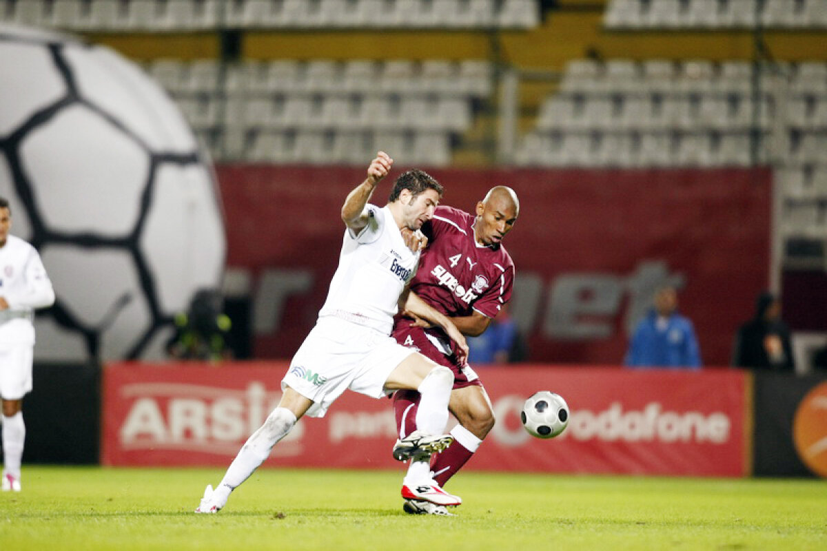 După ce a învins cancerul, Marcos Antonio este supranumit "Preotul din Giuleşti" de către Copos!