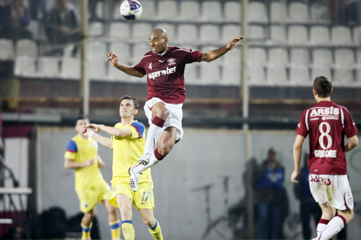 După ce a învins cancerul, Marcos Antonio este supranumit "Preotul din Giuleşti" de către Copos!