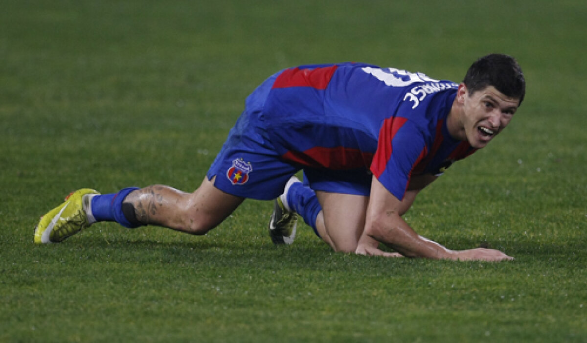 Tănase n-a putut fi folosit aseară după ce a suferit o fractură în urma unei întîmplări incredibile » S-a accidentat în cadă!