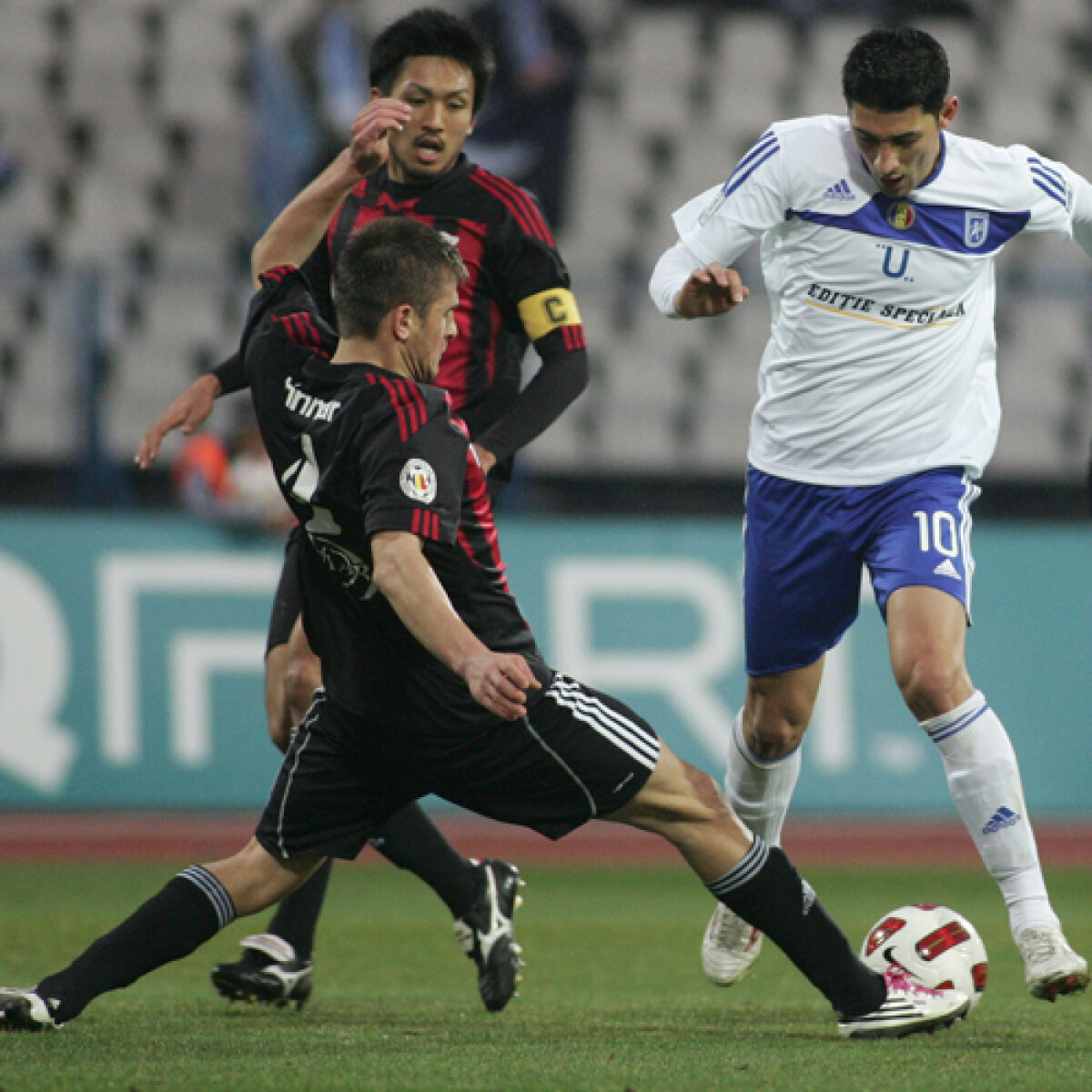 Craiova a făcut doar 1-1 cu Astra şi a ajuns la minus 11 la adevăr » O durere alb-albastră!