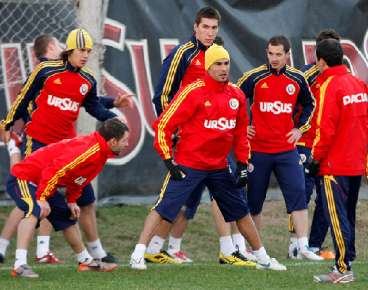 Mutu şi Lucescu s-au întîlnit ieri pentru prima dată după scandalul de la Belgrad » Restart pentru calificare