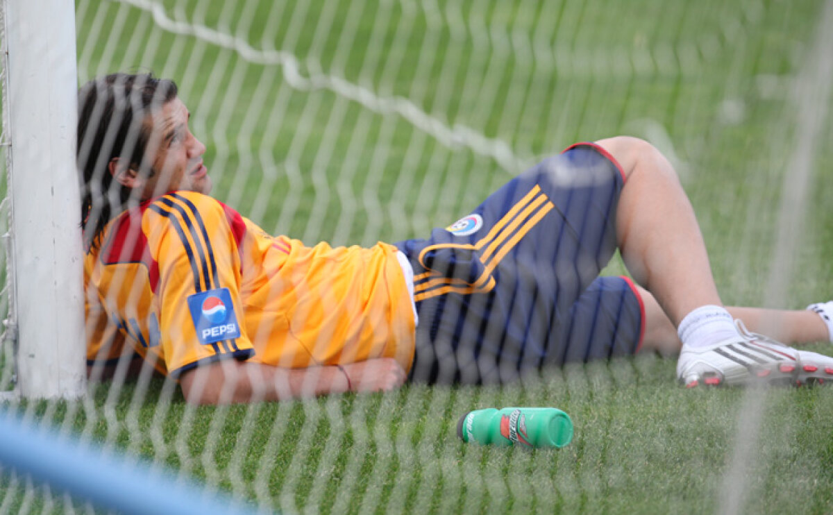 VIDEO / Chivu şi Săpunaru au părăsit antrenamentul naţionalei, dar nu e nimic grav!