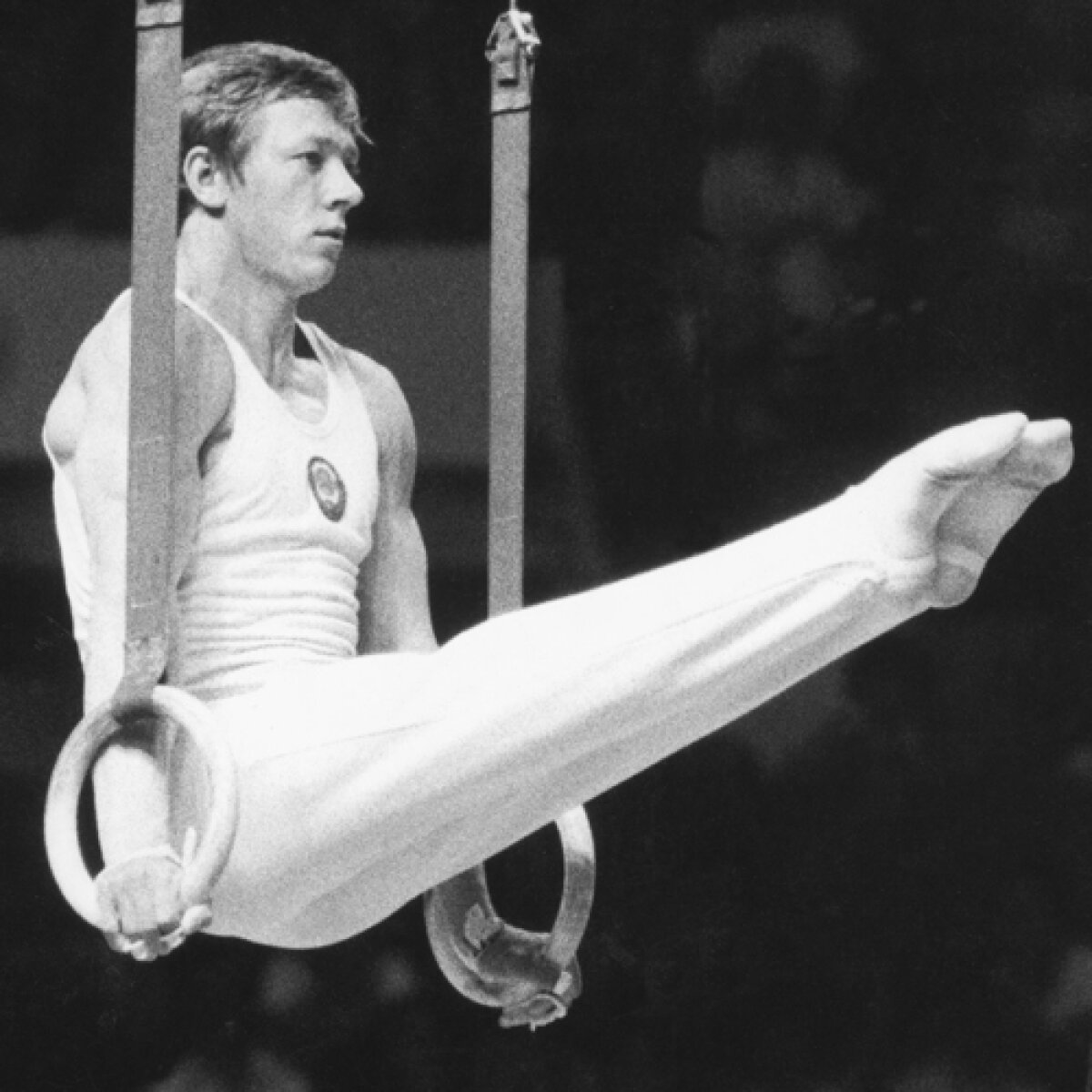 Nikolai Andrianov, cel mai medaliat gimnast din istoria Jocurilor Olimpice, a încetat din viaţă luni, în oraşul său natal » Inele sfărîmate
