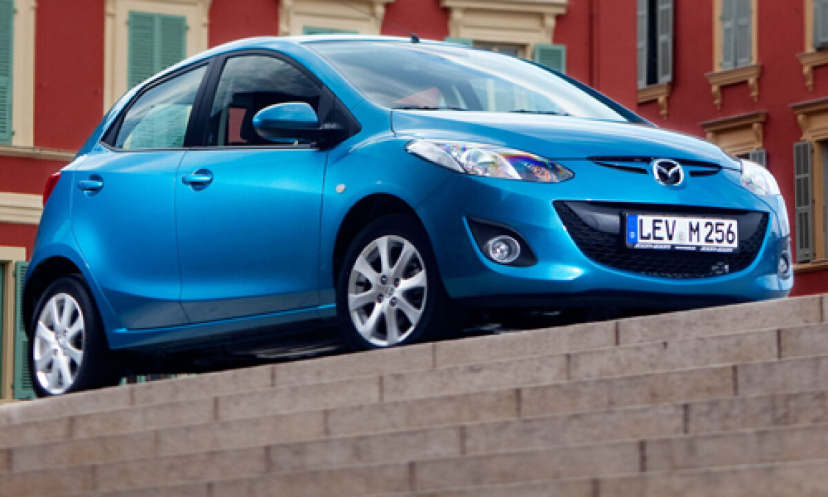 VIDEO Mazda 2 are o noua înfăţişare » Facelift pentru o fostă regină