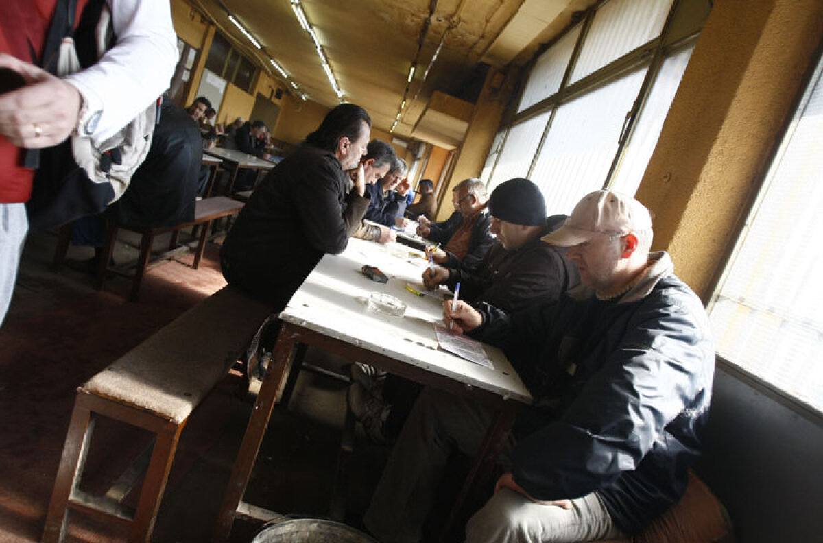 FOTO » Întoarcere în timp » La Zenica e ca în România anilor 1994-1995