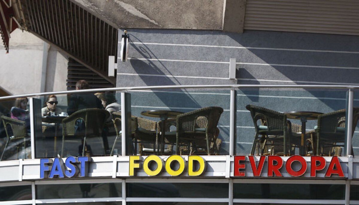 FOTO » Întoarcere în timp » La Zenica e ca în România anilor 1994-1995